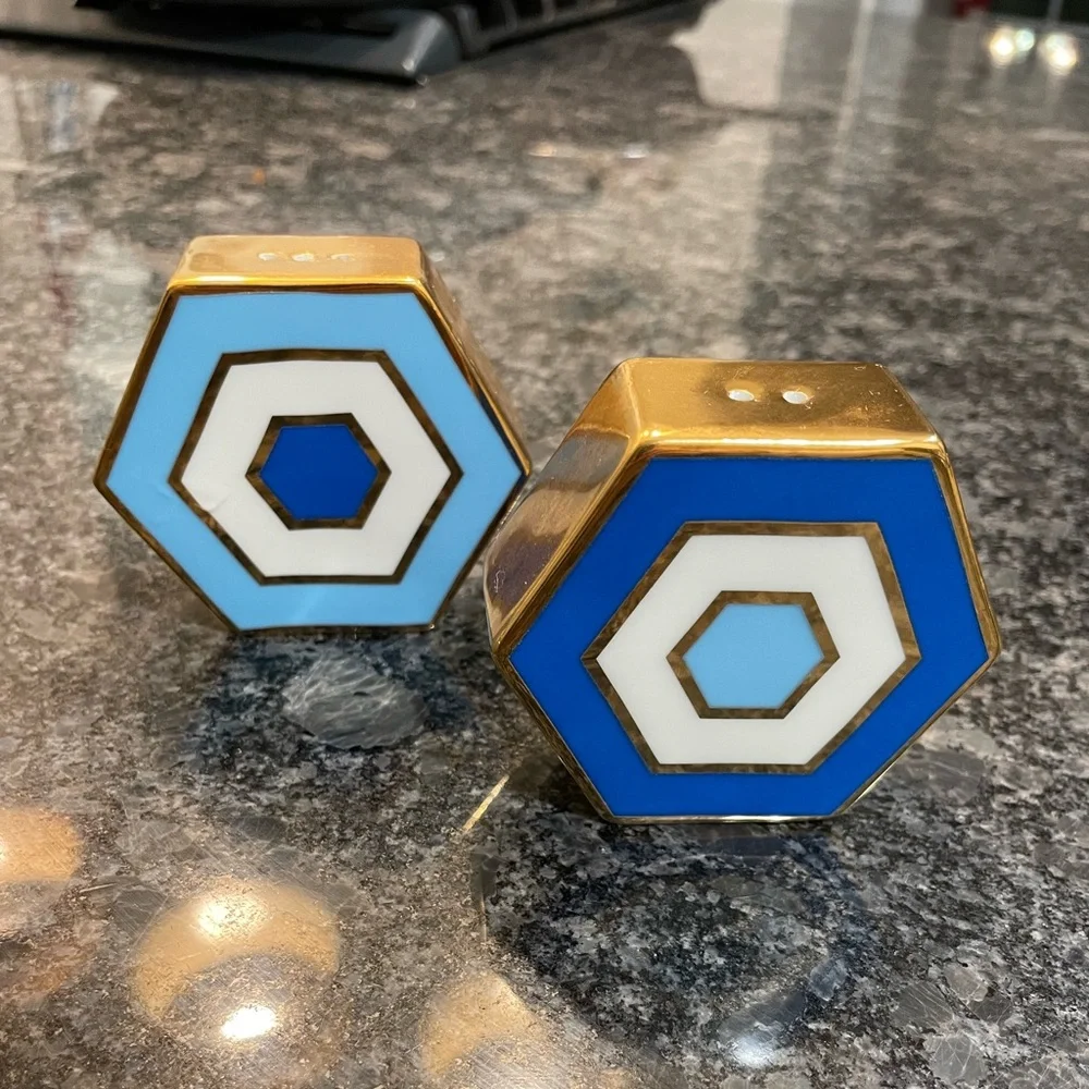 NWT Jonathan Alder Newport salt & pepper set.